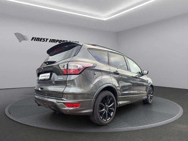 Gebraucht Ford Kuga ST-Line 150 PS (110 kW) 2017 Grau SUV