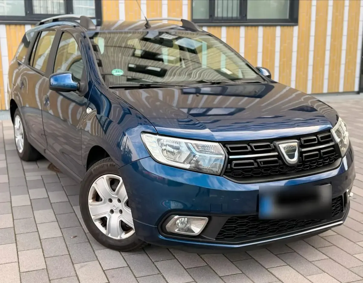 Gebraucht Dacia Logan 89 PS (65 kW) 2017 Blau Kombi