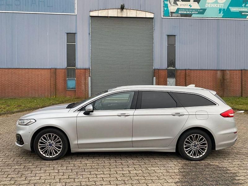 Gebraucht Ford Mondeo Titanium 150 PS (110 kW) 2021 Silber Limousine