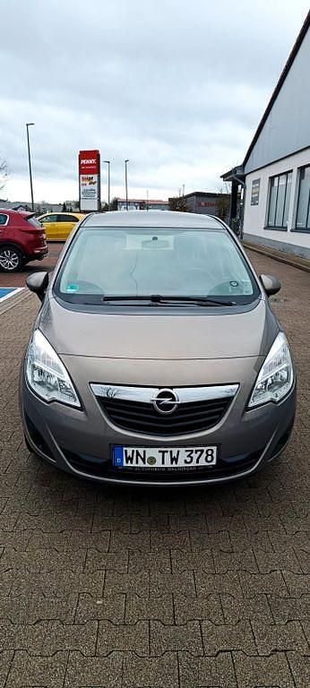 Gebraucht Opel Meriva Active 120 PS (88 kW) 2013 Braun Van / Kleinbus