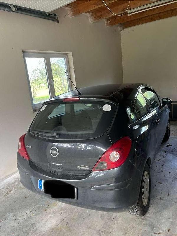 Gebraucht Opel Corsa Active 87 PS (63 kW) 2013 Schwarz Limousine