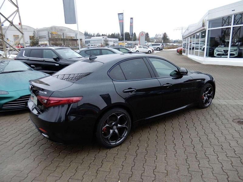 Gebraucht Alfa Romeo Giulia Veloce 209 PS (153 kW) 2019 Nero vulcano, metallic Limousine