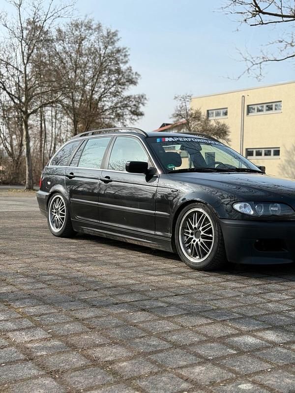 Gebraucht BMW 330 231 PS (169 kW) 2003 Schwarz Kombi