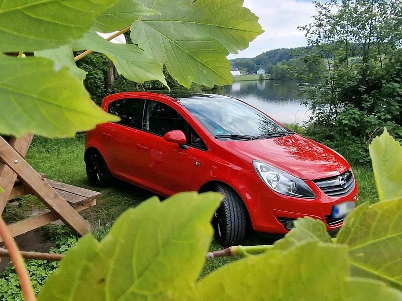 Gebraucht Opel Corsa 59 PS (43 kW) 2010 Rot Kleinwagen