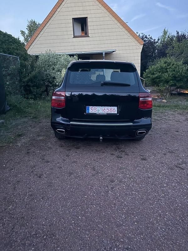 Second-hand Porsche Cayenne 245 CP (180 kW) 2009 Negru SUV