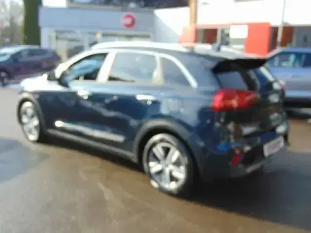 Gebraucht Kia Niro Spirit 105 PS (77 kW) 2022 (b4u) gravity blau met. SUV