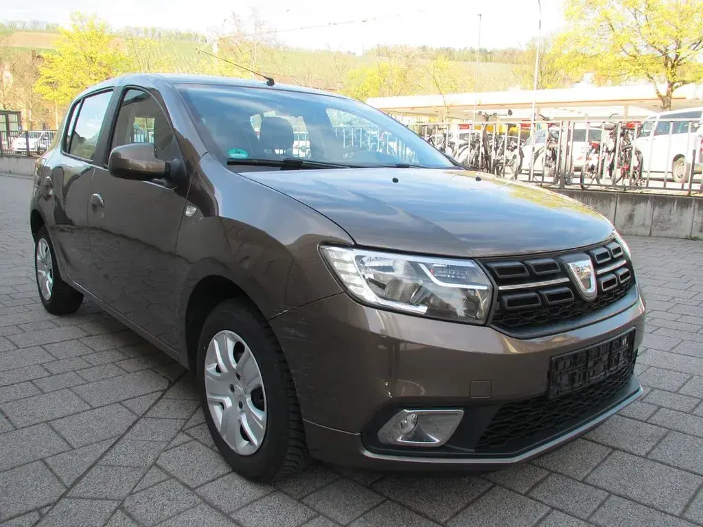 Gebraucht Dacia Sandero Lauréate 73 PS (53 kW) 2017 Braun Limousine