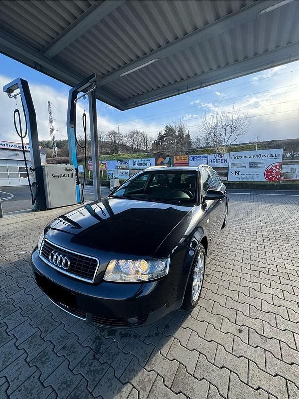 Gebraucht Audi A4 131 PS (96 kW) 2002 Blau Kombi