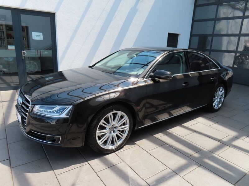 Schwarz Gebraucht 2016 Audi A8 Limousine | 18.800 € - Bild 1/4