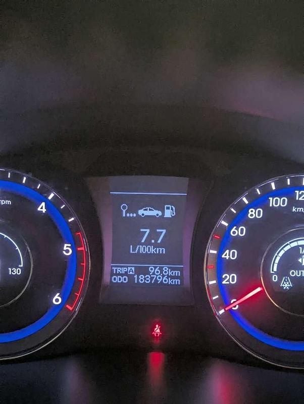 Schwarz Gebraucht 2013 Hyundai i40 Style Kombi | 7.190 € (Fairer Preis) - Bild 1/4