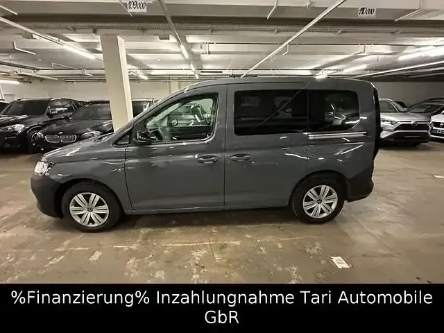 Usata VW Caddy 122 CV (89 kW) 2022 Grigio Monovolume