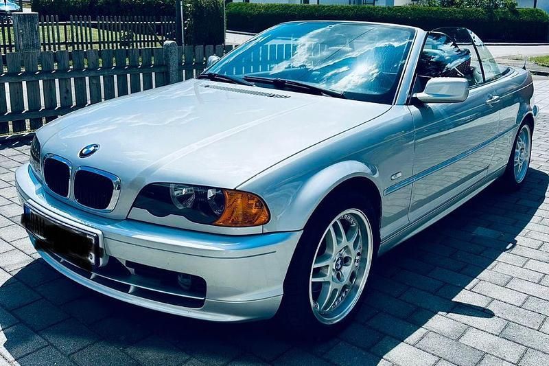 Silber Gebraucht 2002 BMW 318 Sport Line Cabrio | 5.900 € (Fairer Preis) - Bild 1/4