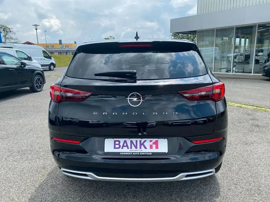 Gebraucht Opel Grandland X Elegance 131 PS (96 kW) 2023 Schwarz perla nera (metallic) SUV