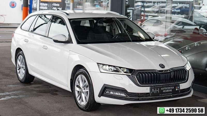 Weiß Gebraucht 2023 Skoda Octavia Kombi | 24.990 € (Fairer Preis) - Bild 1/4