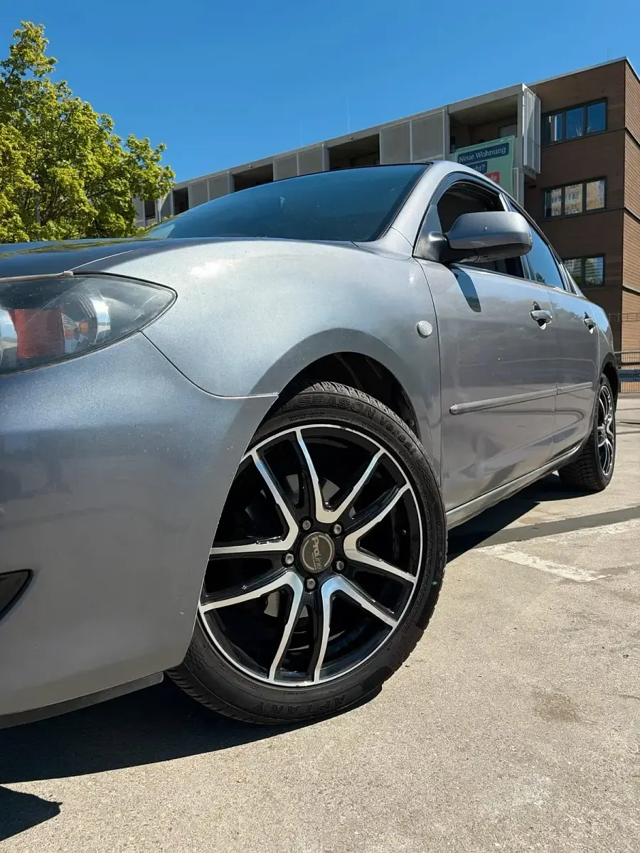 Usata Mazda 3 105 CV (77 kW) 2007 Grigio Berlina