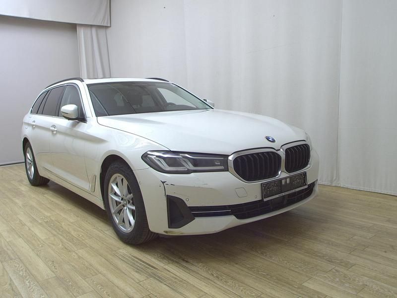 Gebraucht BMW 530 Performance 286 PS (210 kW) 2021 Weiss Kombi