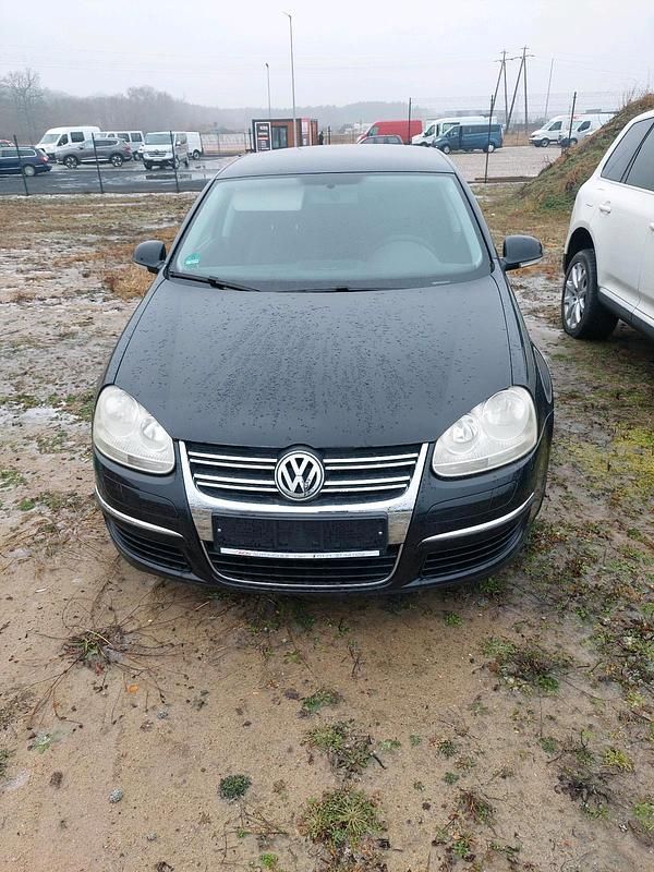 Gebraucht VW Jetta 140 PS (102 kW) 2006 Grau Limousine