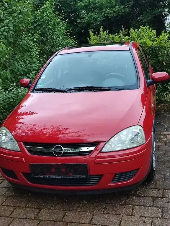 Używany Opel Corsa Eco 60 KM (44 kW) 2005 Czerwony Hatchback