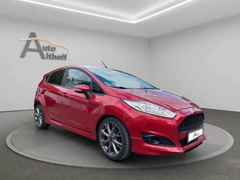 Rot Gebraucht 2016 Ford Fiesta ST-Line Kleinwagen | 9.599 € (Fairer Preis) - Bild 1/4