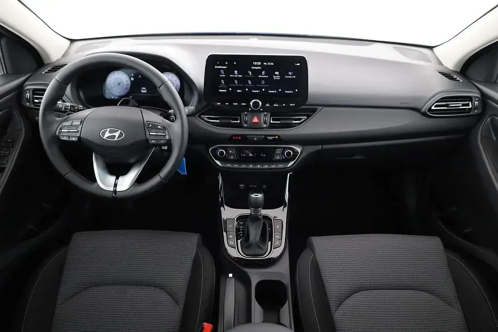 Neu Hyundai i30 150 PS (110 kW) 2026 Schwarz Kombi
