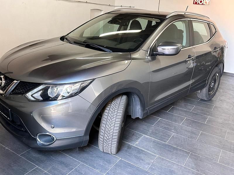 Grau Gebraucht 2017 Nissan Qashqai Acenta SUV | 7.500 € - Bild 1/4