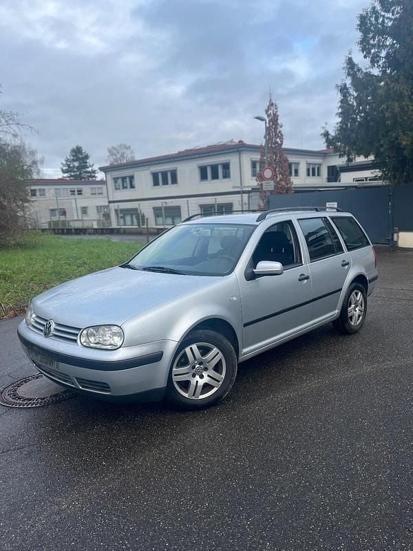 Silber Gebraucht 2002 VW Golf IV Kombi | 1.600 € (Fairer Preis) - Bild 1/4