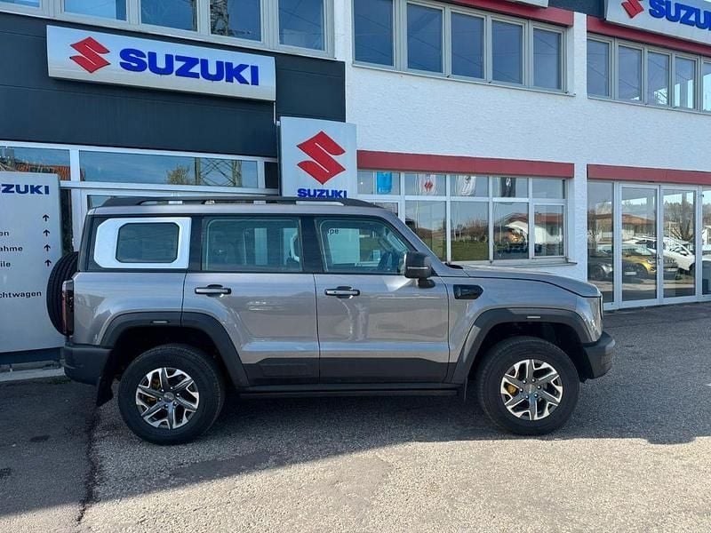 Neu Baic BJ40 234 PS (172 kW) 2026 Grau SUV