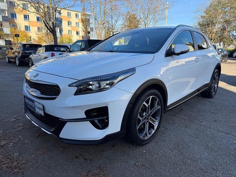 Weiß Gebraucht 2021 Kia XCeed Xdition SUV | 18.400 € (Superpreis) - Bild 1/4