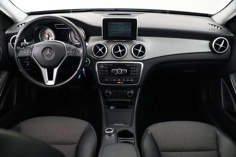 Gebraucht Mercedes GLA200 Style 156 PS (114 kW) 2015 Schwarz SUV