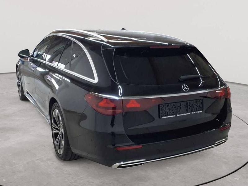 Gebraucht Mercedes E450 367 PS (269 kW) 2025 Schwarz Limousine