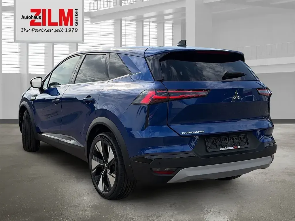 Neu Mitsubishi Grandis Edition 141 PS (103 kW) 2026 Blau SUV