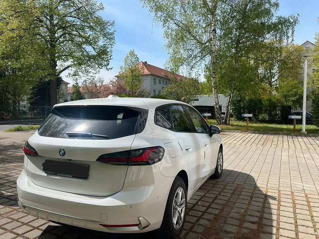 Gebraucht BMW 220 170 PS (125 kW) 2024 Weiß Kombi