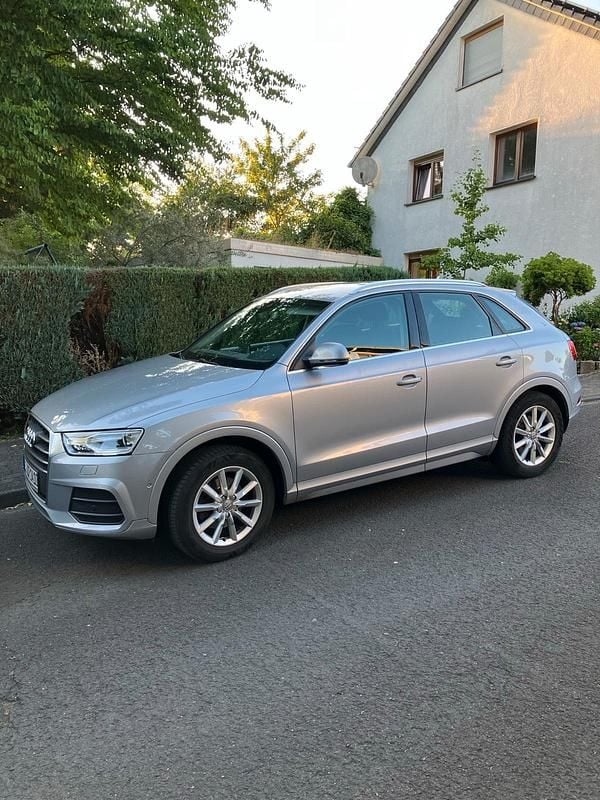 Silber Gebraucht 2016 Audi Q3 Sport SUV | 14.900 € (Fairer Preis) - Bild 1/4