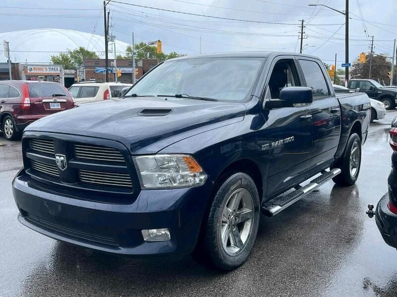 Blau Gebraucht 2013 Dodge Ram Abholung | 16.000 € - Bild 1/3