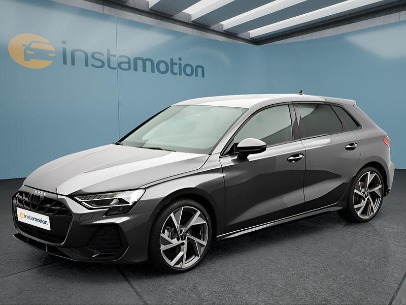 Grau Neu 2025 Audi A3 Sportback Kleinwagen | 45.049 € (Teuer) - Bild 1/4