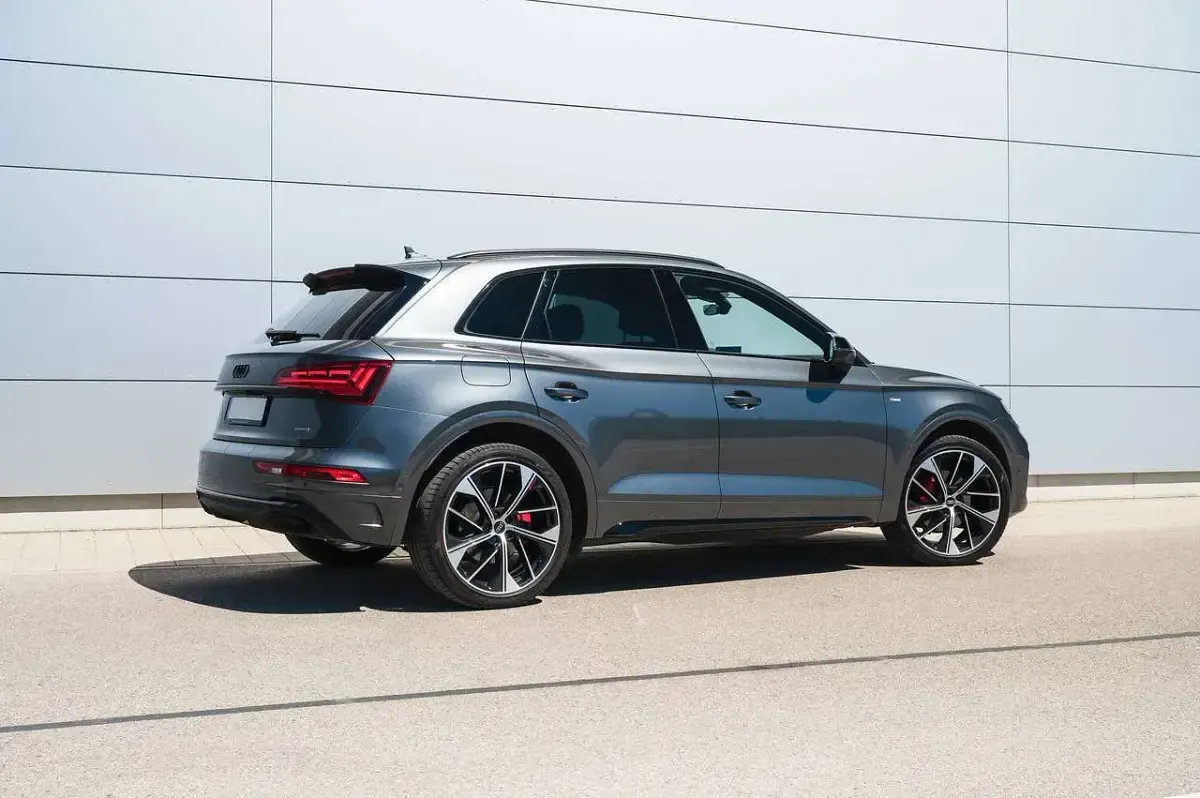 Gebraucht Audi Q5 S-Line 265 PS (194 kW) 2023 Grau SUV
