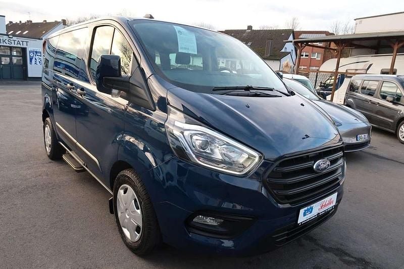 Gebraucht Ford Tourneo 131 PS (96 kW) 2021 Blazer blue Van / Kleinbus