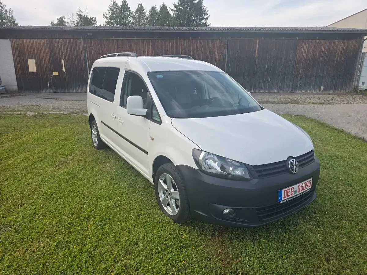 Gebraucht VW Caddy Maxi Trendline 102 PS (75 kW) 2013 Weiß Van / Kleinbus