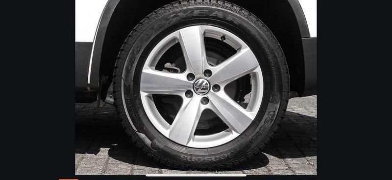 Gebraucht VW Tiguan LOUNGE 150 PS (110 kW) 2015 Weiß SUV