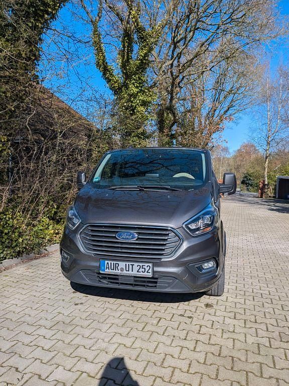 Gebraucht Ford Tourneo Titanium X 185 PS (136 kW) 2021 Grau Van / Kleinbus