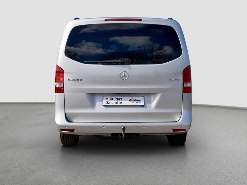 Gebraucht Mercedes V220 Edition 190 PS (139 kW) 2016 Brillantsilber Van / Kleinbus