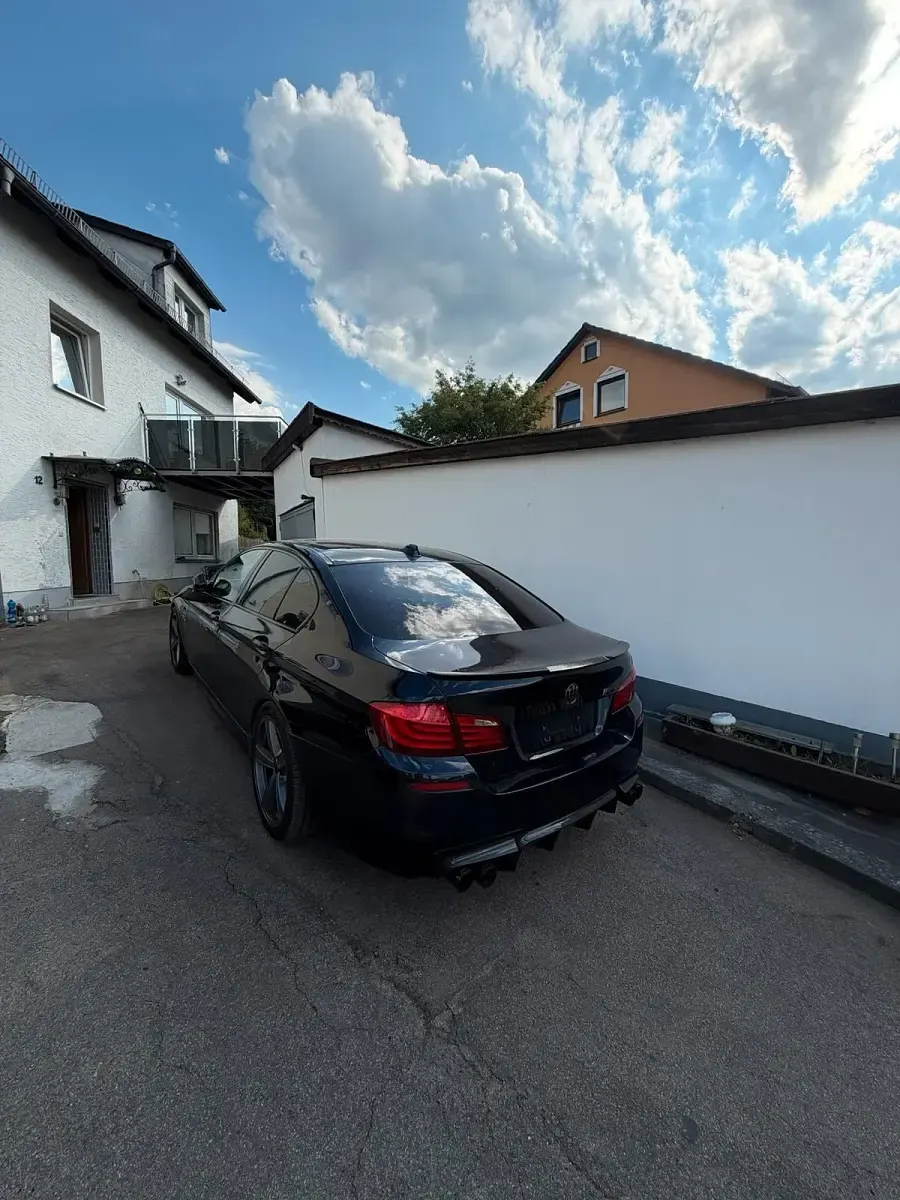 Gebraucht BMW 550 M Performance 408 PS (300 kW) 2010 Schwarz Limousine