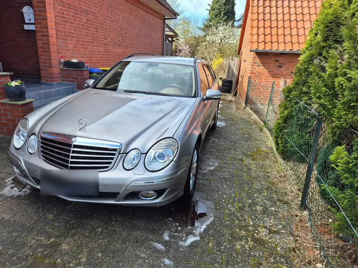 Gebraucht Mercedes E280 Elegance 231 PS (169 kW) 2007 Gold Kombi