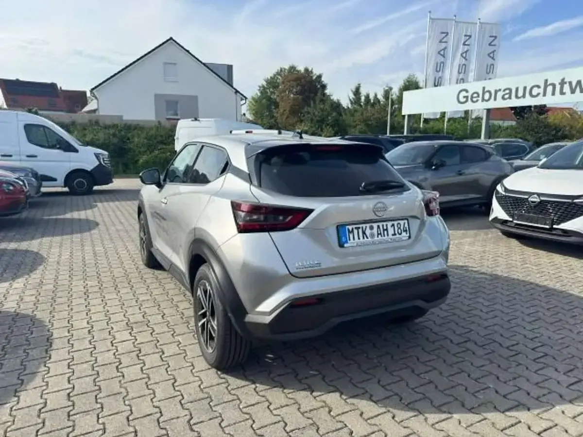 Gebraucht Nissan Juke N-Connecta 114 PS (83 kW) 2025 Silber SUV