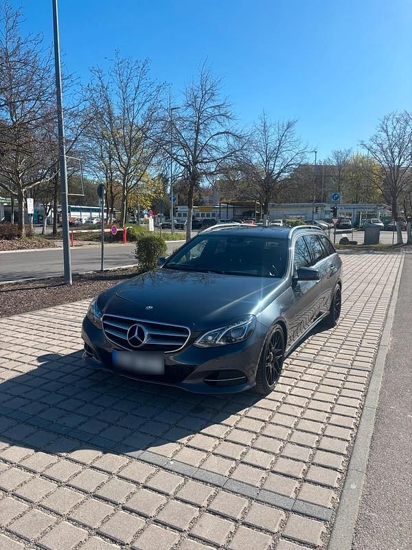 Second-hand Mercedes E250 204 CP (150 kW) 2013 Gri Break