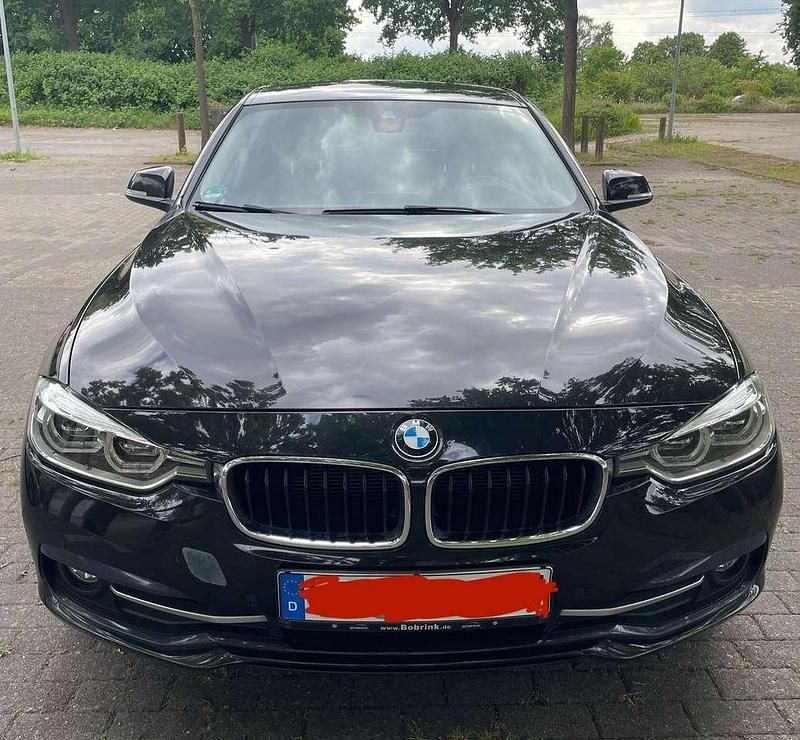 Schwarz Gebraucht 2016 BMW 320 Sport Line Kombi | 12.950 € (Guter Preis) - Bild 1/4