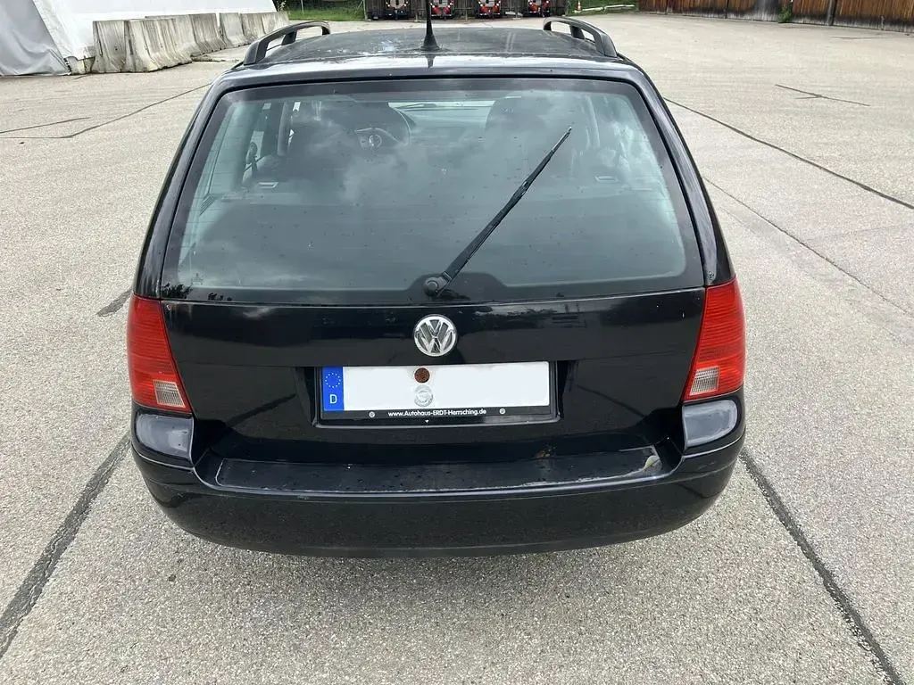 Gebraucht VW Bora 116 PS (85 kW) 2000 Schwarz Limousine
