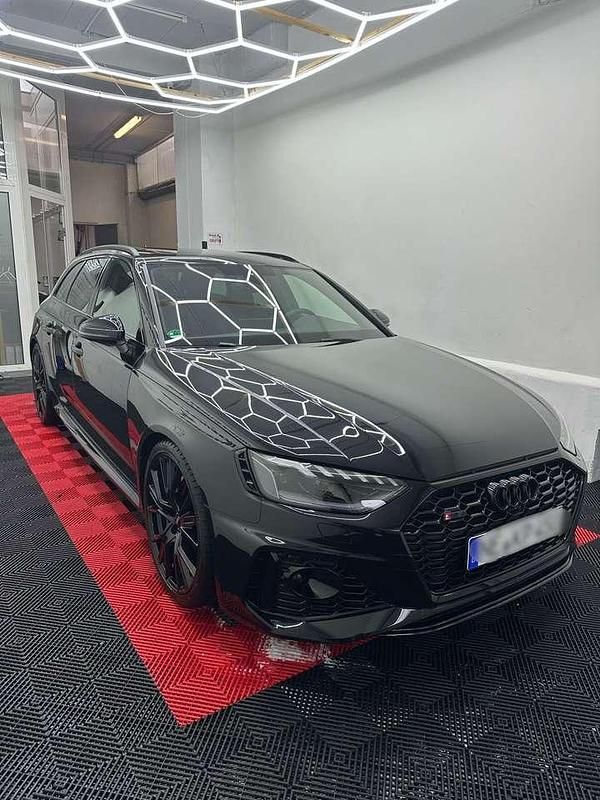 Gebraucht Audi RS4 Competition 450 PS (330 kW) 2024 Schwarz Kombi