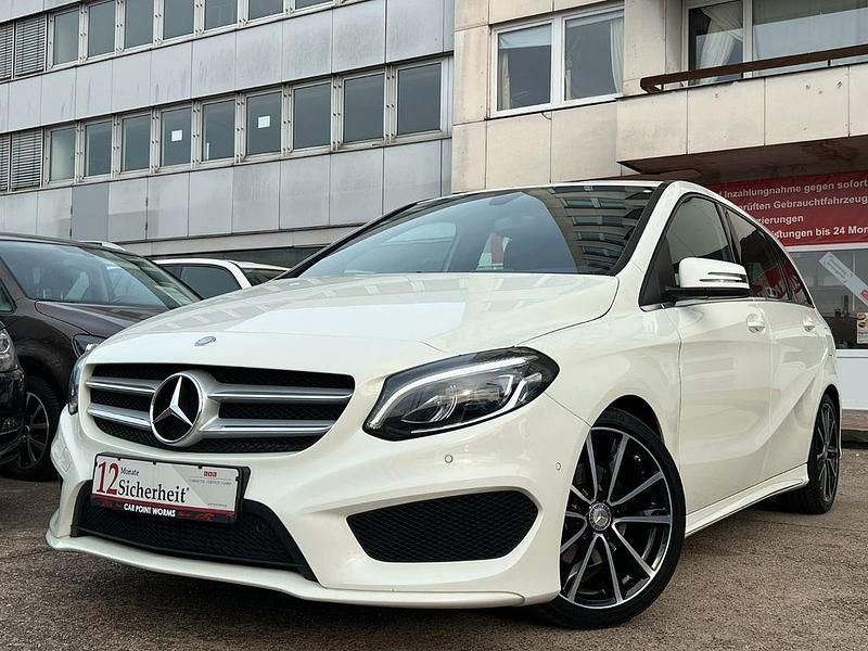 Weiß Gebraucht 2015 Mercedes B200 AMG Van / Kleinbus | 18.990 € (Etwas zu teuer) - Bild 1/3