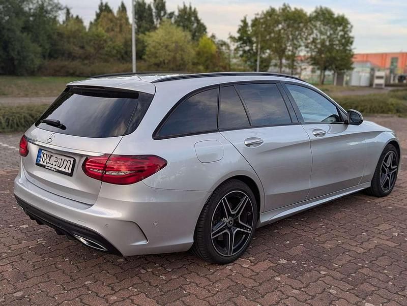 Gebraucht Mercedes C220 AMG line 194 PS (142 kW) 2019 Silber Kombi